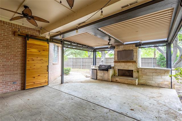 Building Photo - 325 Highland Oaks Cir