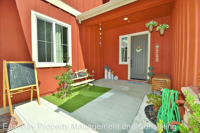 Building Photo - 1 br, 1 bath House - 33483 Bronco Loop-ADU