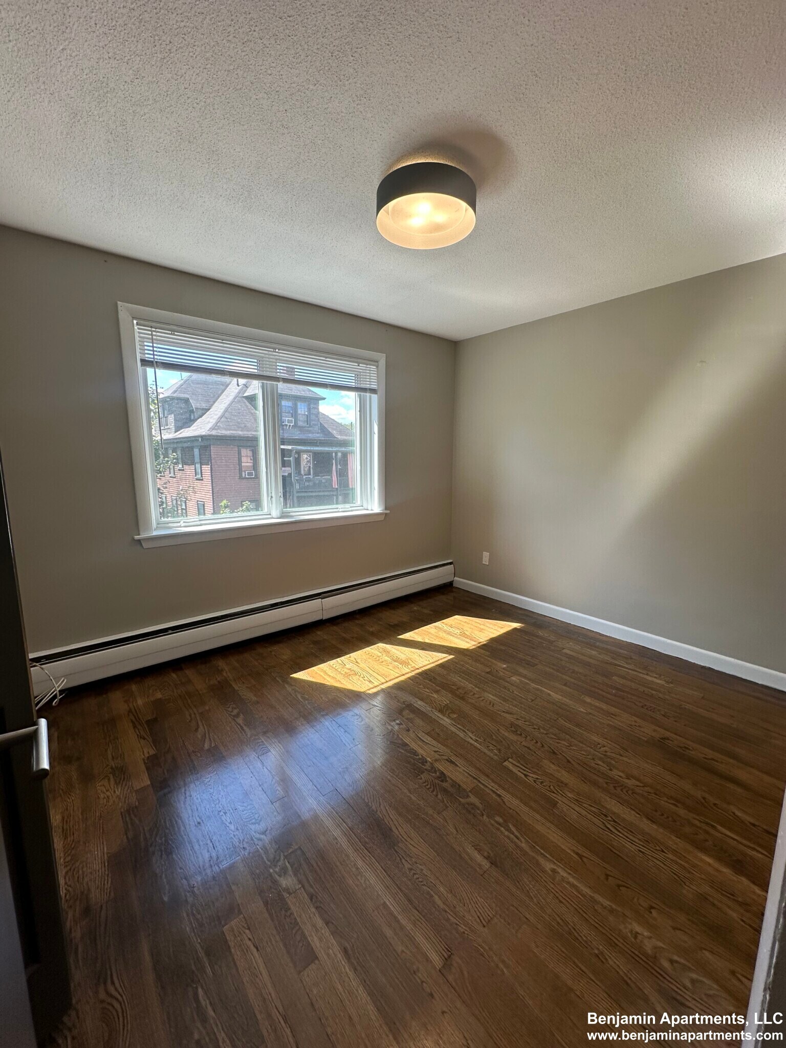 Building Photo - 50 Evergreen St