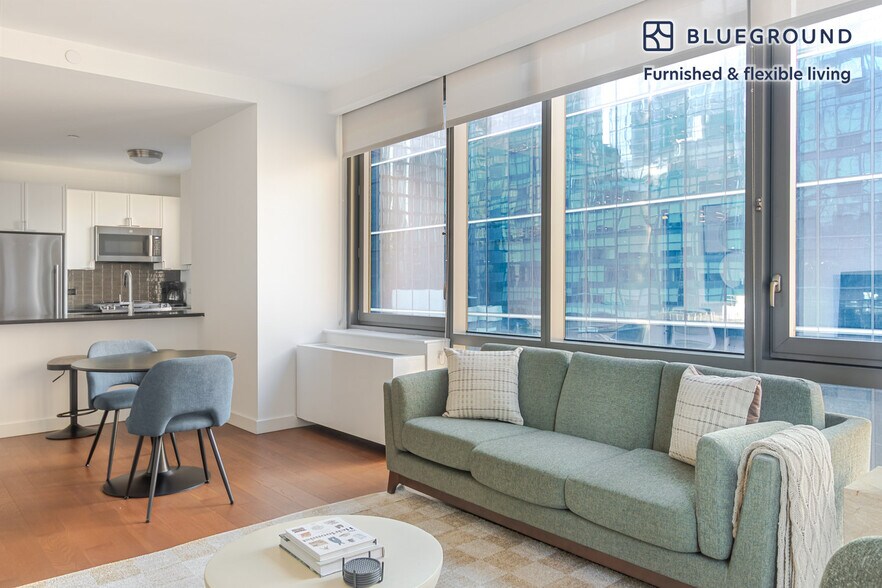 Building Photo - 435 W 31st St