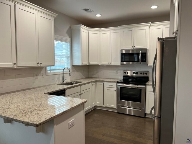 Building Photo - 108 W River Cane Run