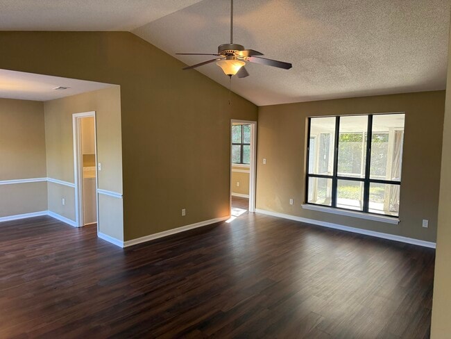 Building Photo - 3326 Quaker Springs Rd