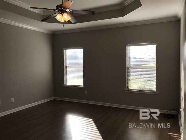 Building Photo - 24015 Limerick Ln