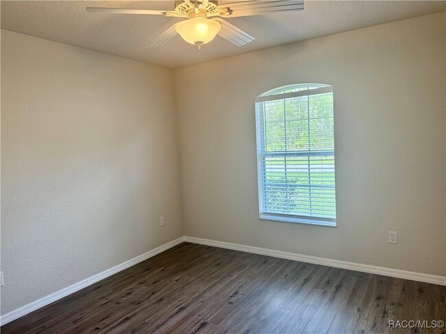 Building Photo - 5768 N Summerfield Point