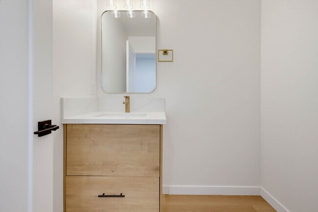 Building Photo - New Construction with Private Patio Walking Distance to Mission Bay