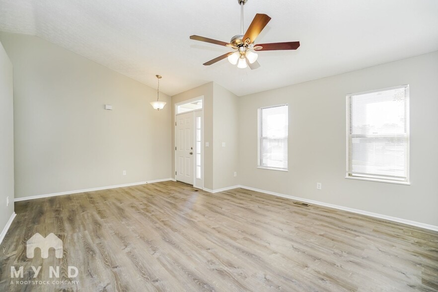 Building Photo - 1316 Winesap Dr