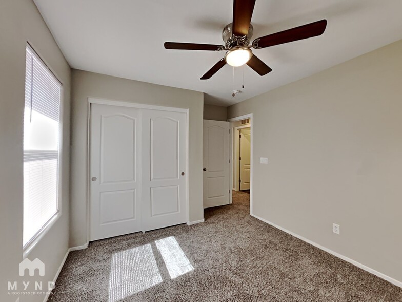 Building Photo - 8041 San Mateo St