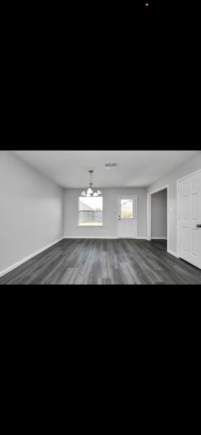 Building Photo - 21513 Ornella Cir