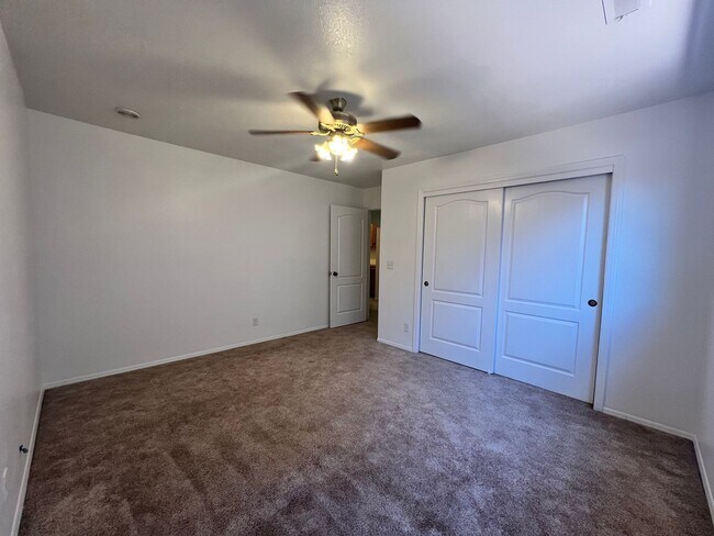 Building Photo - For Rent – Spacious 3 Bed / 2 Bath | 2,660 Sq Ft | West Madera