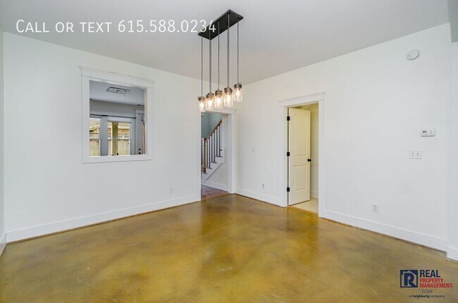Building Photo - 1427 Winding Creek Dr