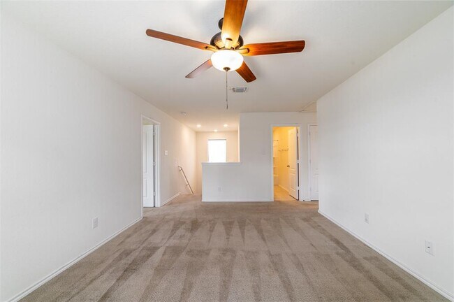 Building Photo - 321 Tordesillas Dr