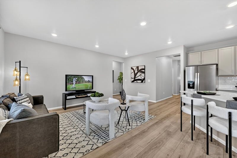 Building Photo - 13375 Valley Peak Dr