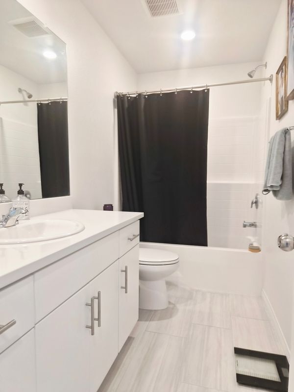 Building Photo - 30436 Adrift Ln