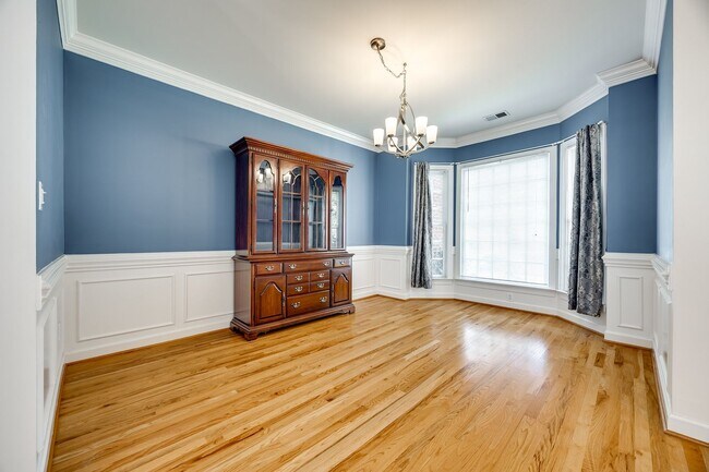 Building Photo - Exceptional 4 Bedroom Ranch in Steele Creek!