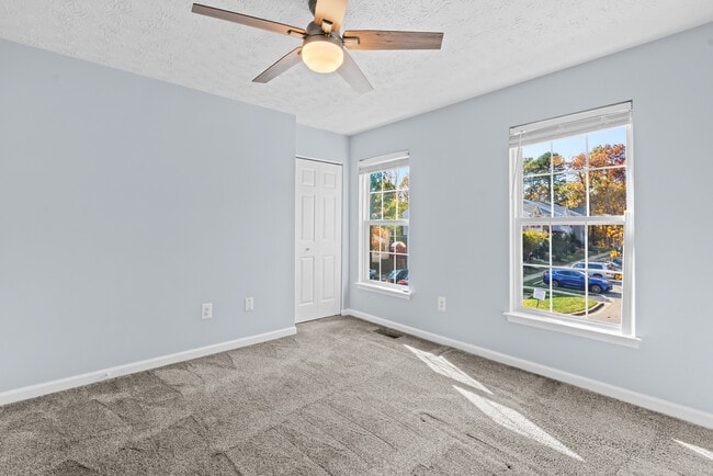 Building Photo - 8211 Water Lily Way