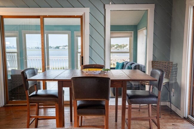 Building Photo - TIME TO SECURE YOUR BOATER'S PARADISE FOR THE FALL OF '25-SPRING OF '26