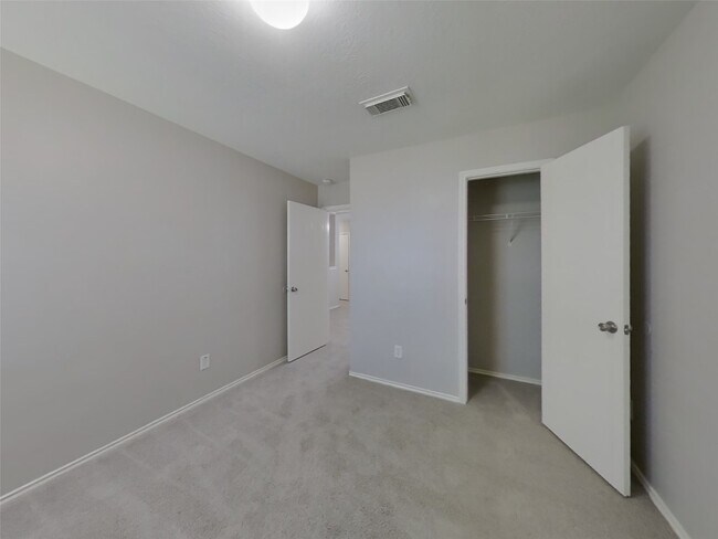 Building Photo - 13007 Lark Point Ct
