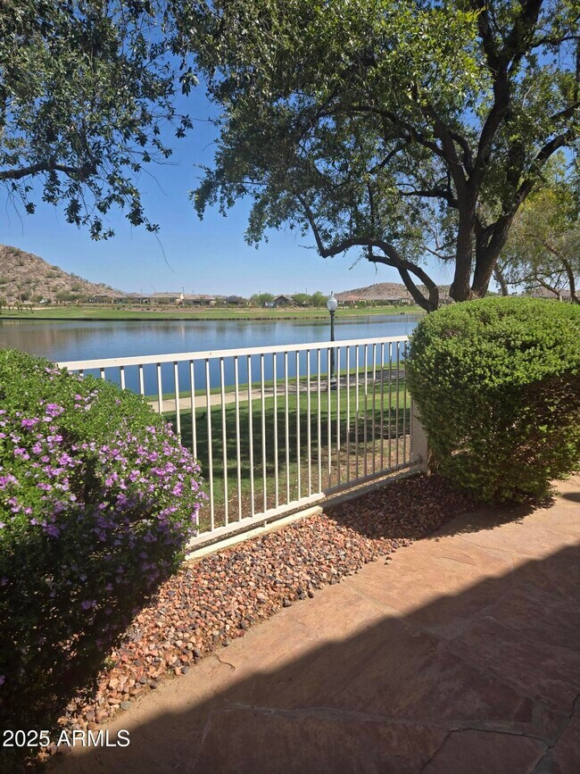 Building Photo - 10980 Clear Water