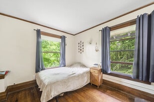 Building Photo - 216 Dearborn Pl