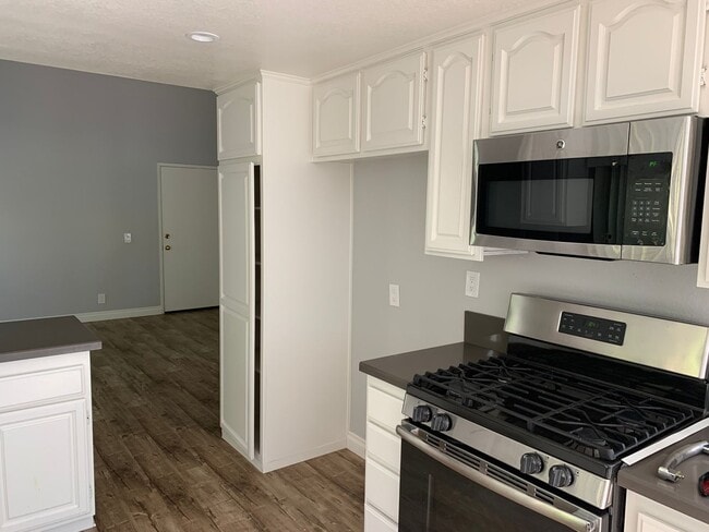 Building Photo - 13742 Grand Isle Dr