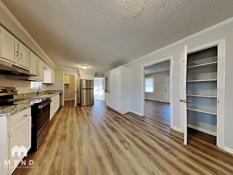 Building Photo - 7121 Riley Hill Rd