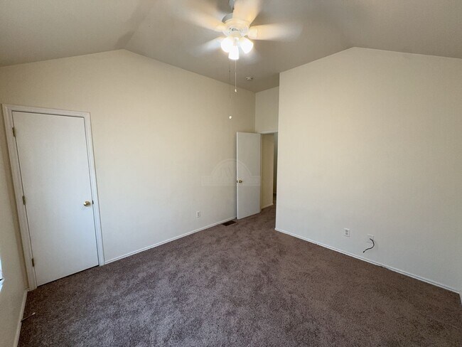 Building Photo - 4300 Abigail Dr