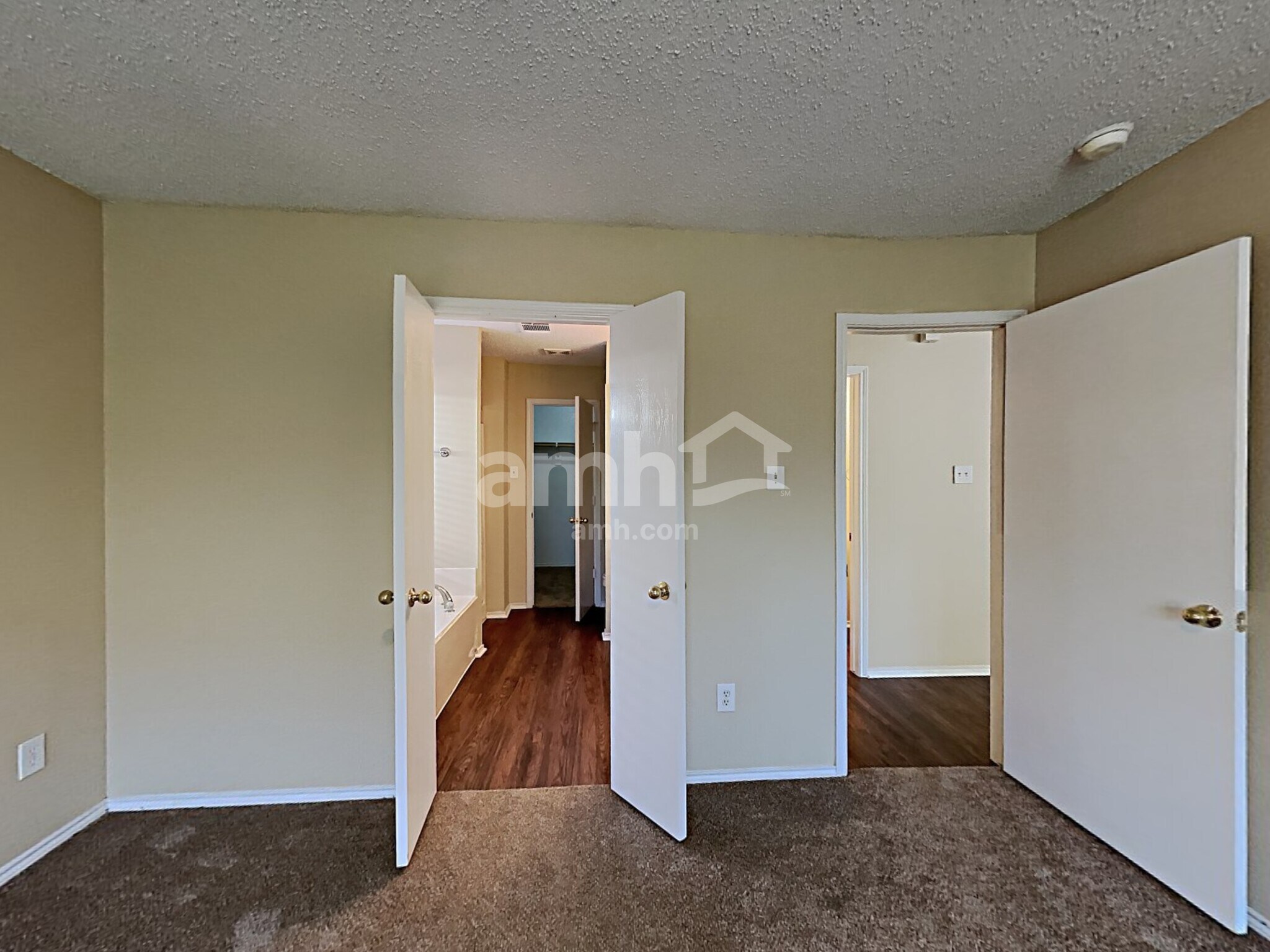 Building Photo - 2813 Island Wren Dr