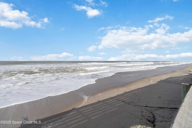 Building Photo - 215 Ballyshannon St