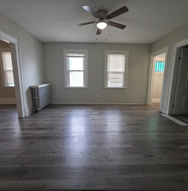 Building Photo - FS 1308-1310 Buhrer Avenue