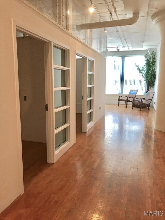 Building Photo - 1709 Washington Ave