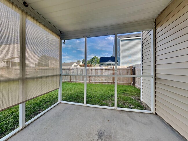 Building Photo - 1073 Briar Rose Ln