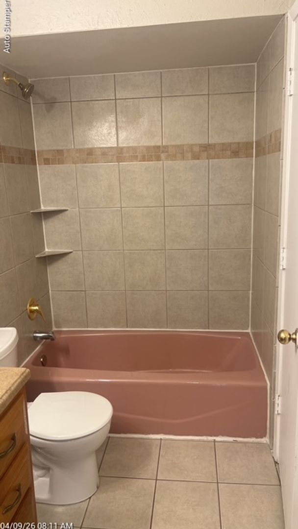 Building Photo - 501 Lantana Dr