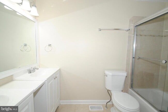 Building Photo - 637 Whittier Pkwy