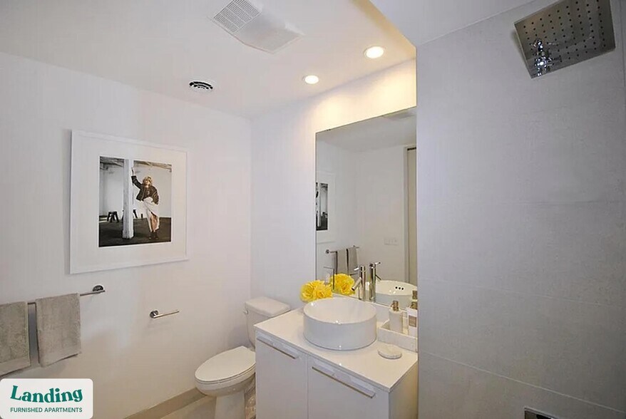 Building Photo - 1210 Morse Ave