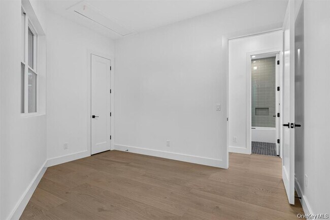 Building Photo - 117 Orchard St