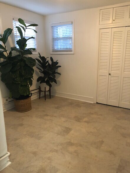 Building Photo - 2508 Cliffbourne Pl NW