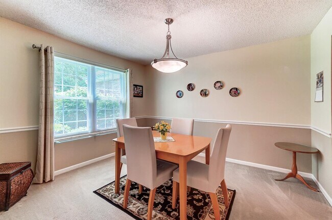 Dinning Room - 9728 Timberview Ct