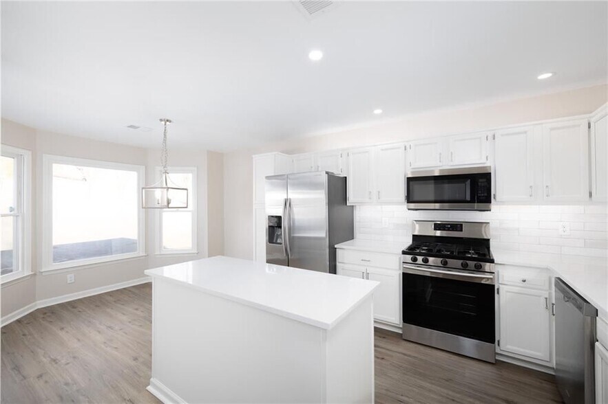 Building Photo - 1854 Cooper Lake Dr SE