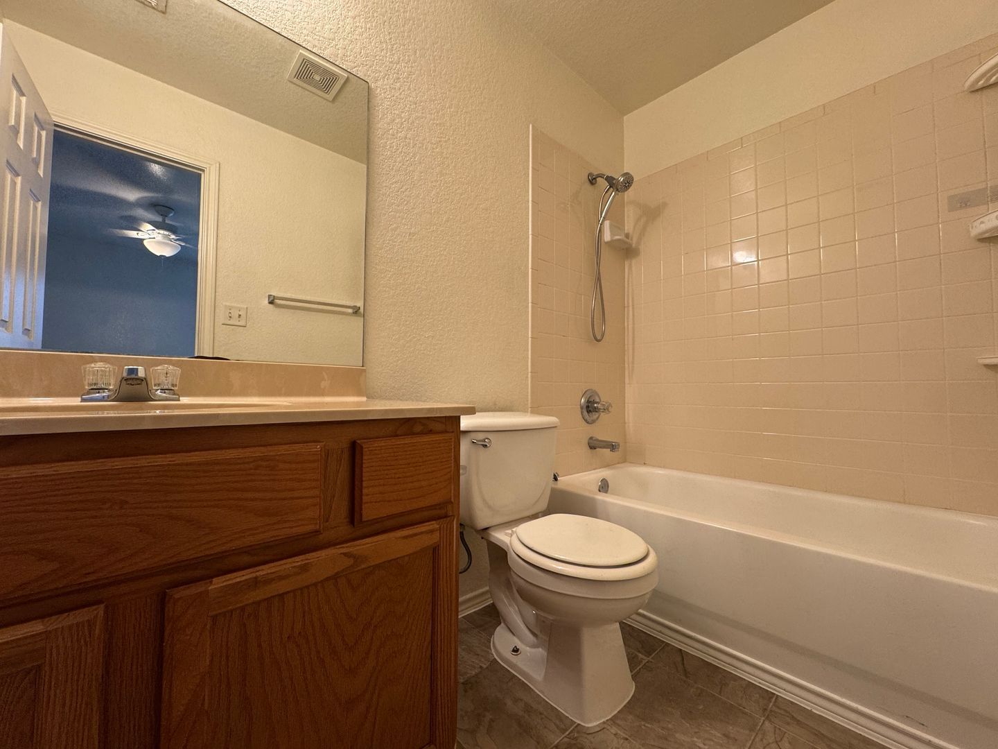 Building Photo - 3301 Hereford Ln