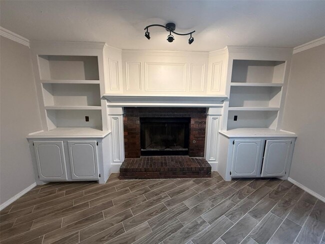 Building Photo - 8521 NW 121st St