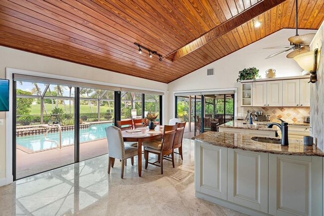 Building Photo - 16 Thurston Dr