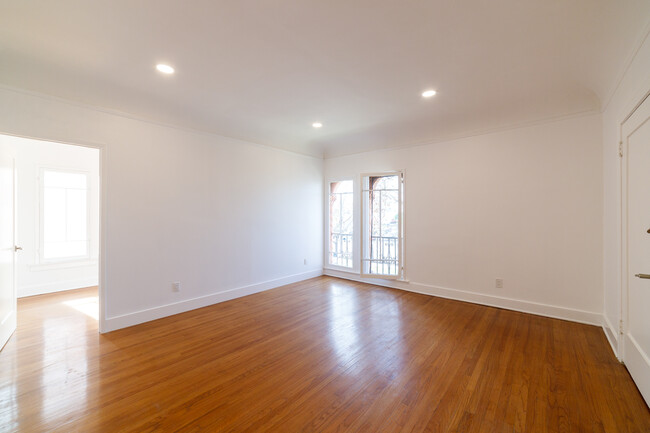 Primary Photo - A Grand, Light-Filled 1-Bedroom with Bonus...