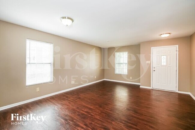 Building Photo - 1976 Breakwater Dr