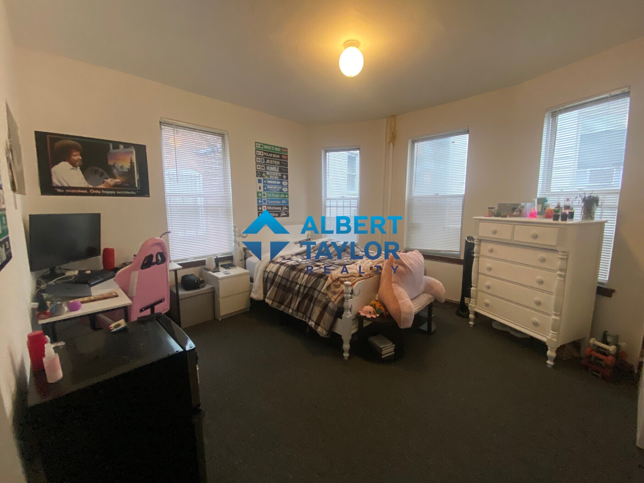 Building Photo - 10 Parker Hill Ave