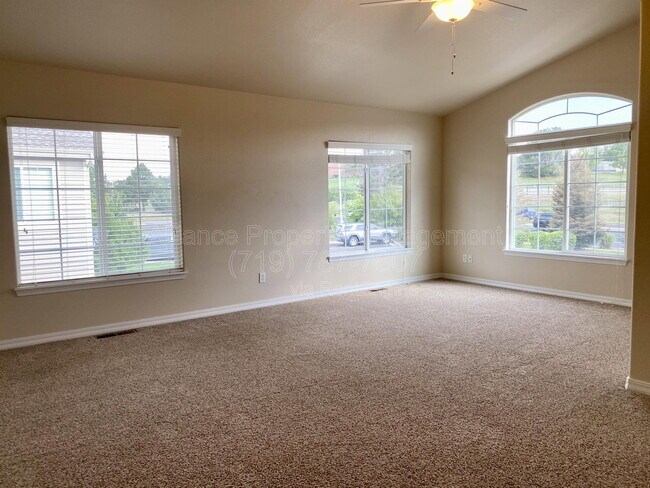 Building Photo - 4206 Mesa Overlook Point