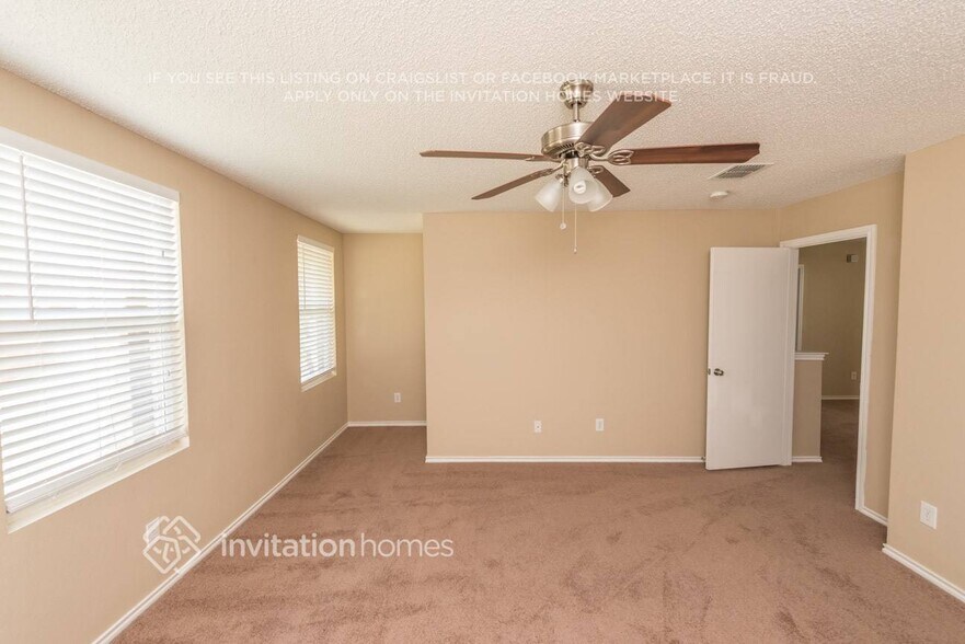 Building Photo - 3450 Post Oak Dr