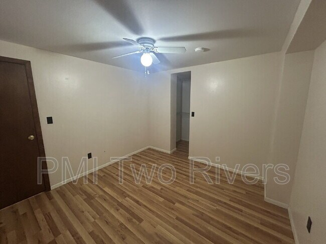 Building Photo - 328 Jacksonian Dr