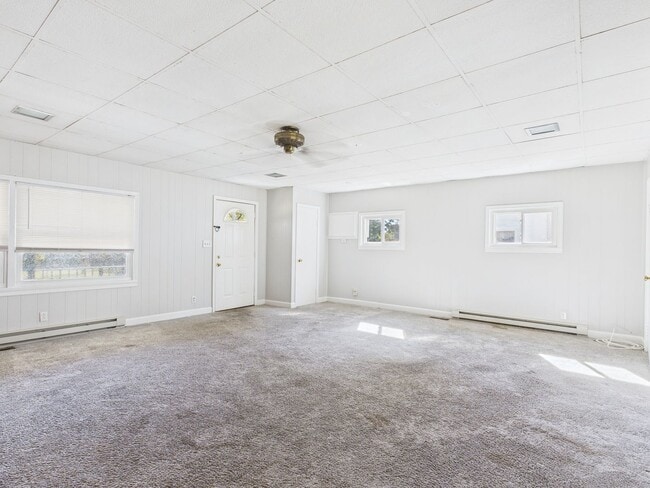 Building Photo - 8282 N Mayfield Ln