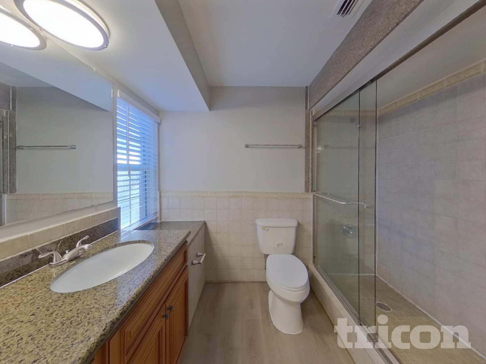 Building Photo - 7102 Woodfield Dr