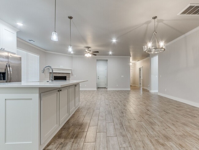 Building Photo - 1463 Hickory Trl